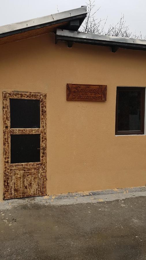 Riviera Valceana Bed and Breakfast Râmnicu Vâlcea Exteriör bild