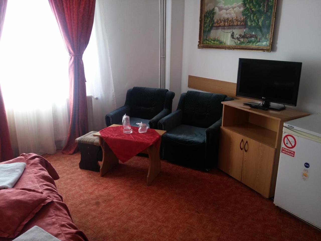 Riviera Valceana Bed and Breakfast Râmnicu Vâlcea Exteriör bild
